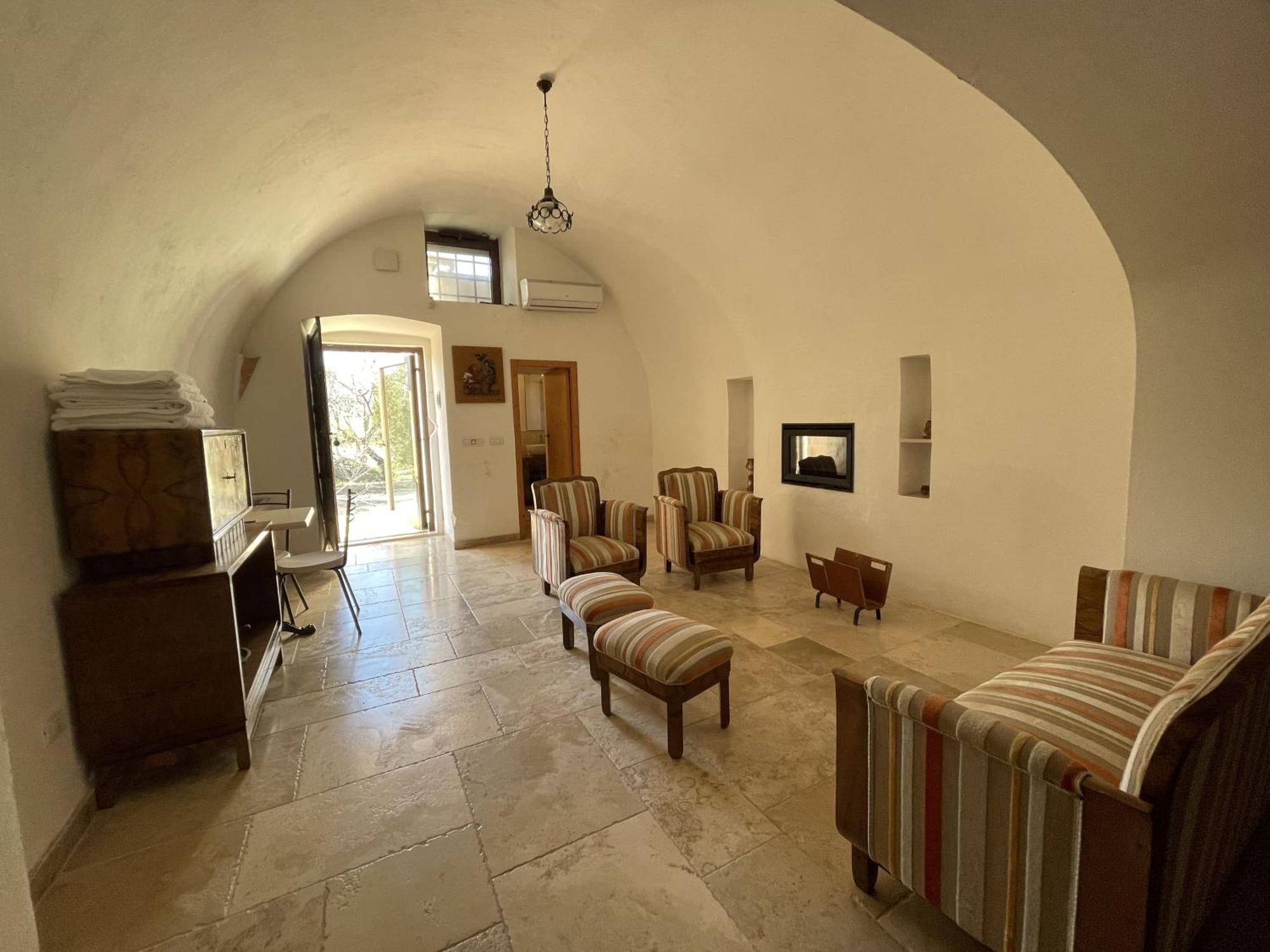 Agroturismo Antonelli Piangevino *
